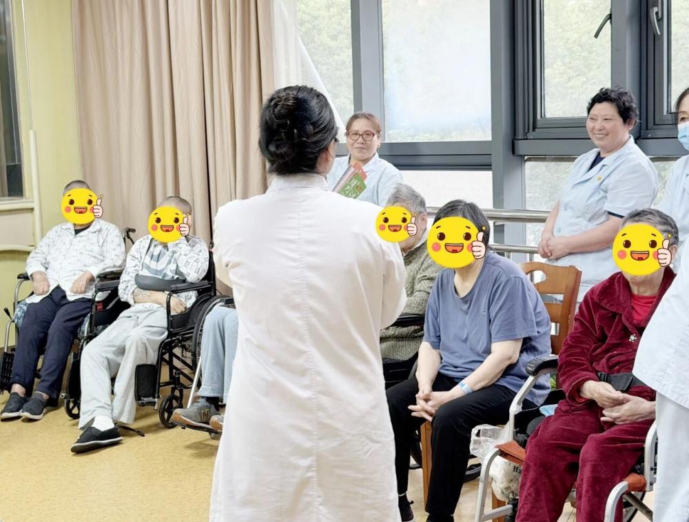 22 22